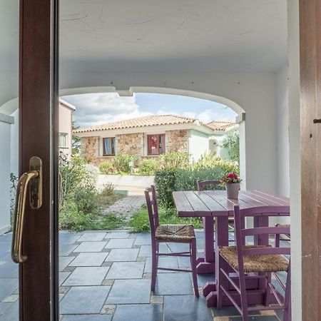 Villa Oleandri Rossi Tanaunella Exterior foto
