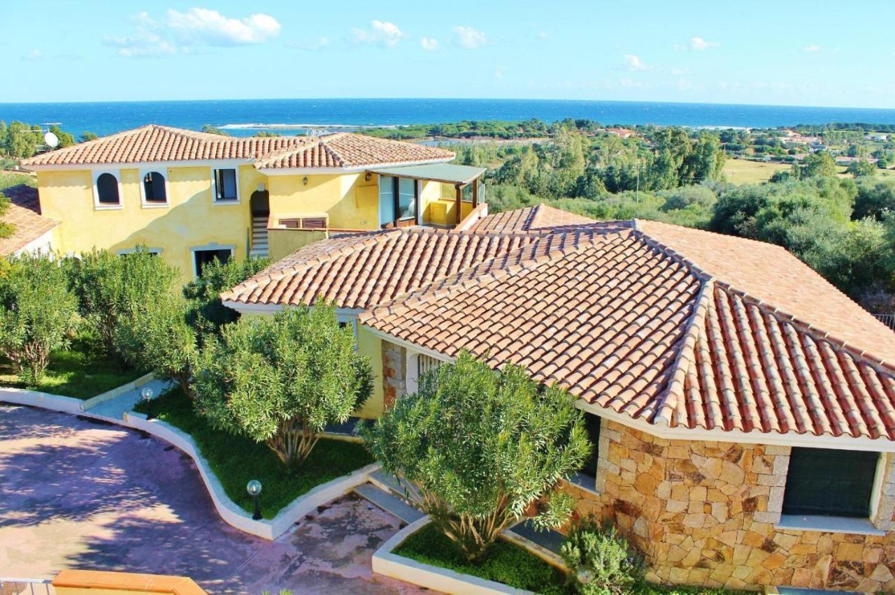 Villa Oleandri Rossi Tanaunella Exterior foto