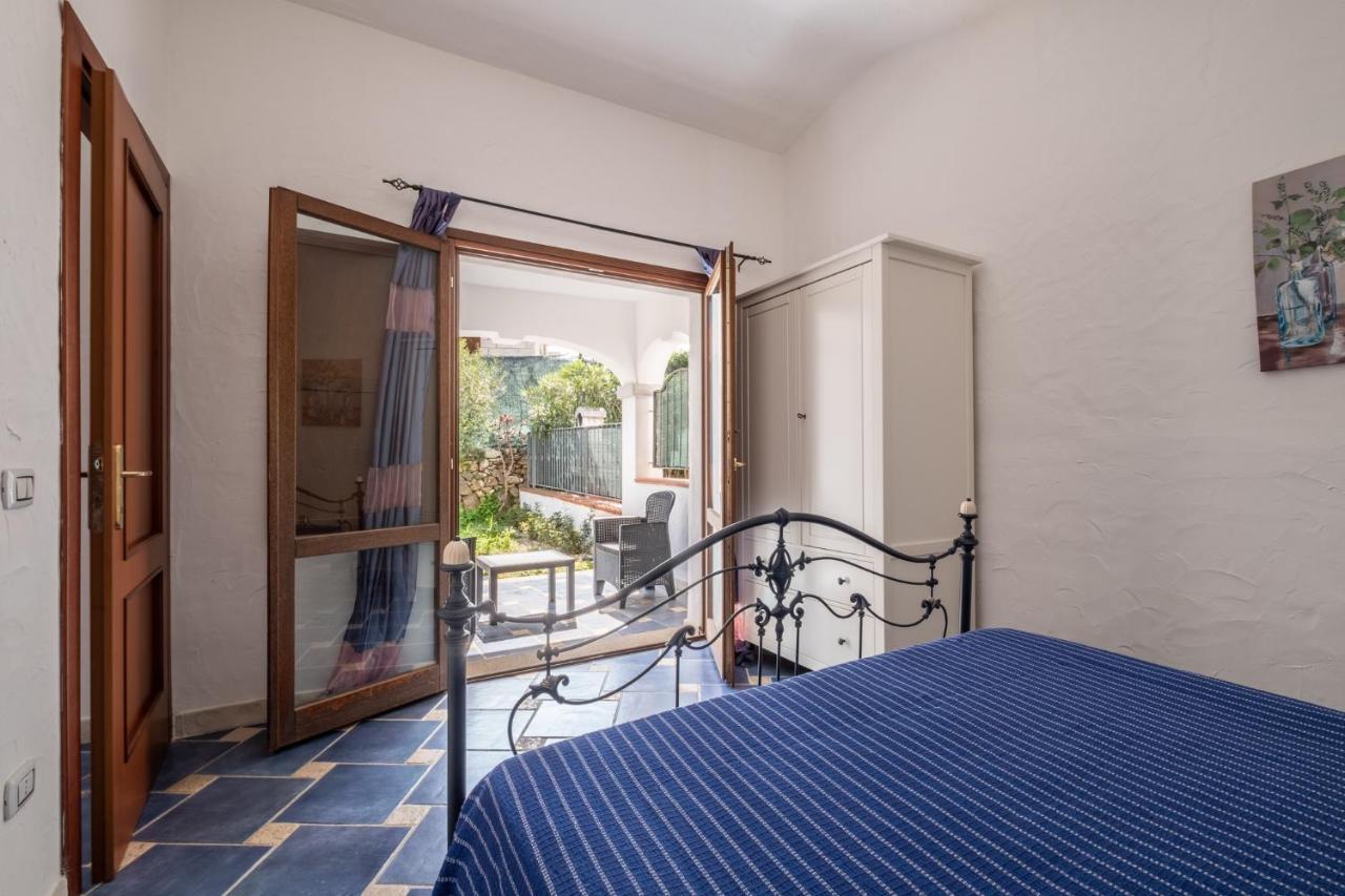 Villa Oleandri Rossi Tanaunella Exterior foto