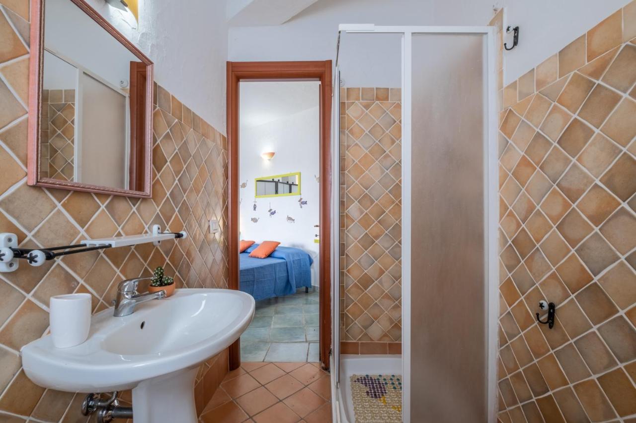 Villa Oleandri Rossi Tanaunella Exterior foto